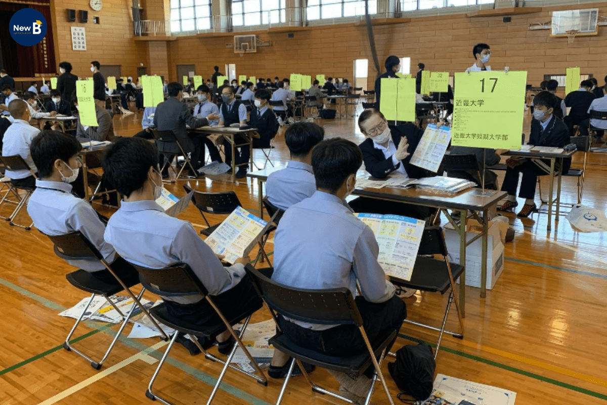 Ngay hoi huong nghiep truong THPT Kashiwara