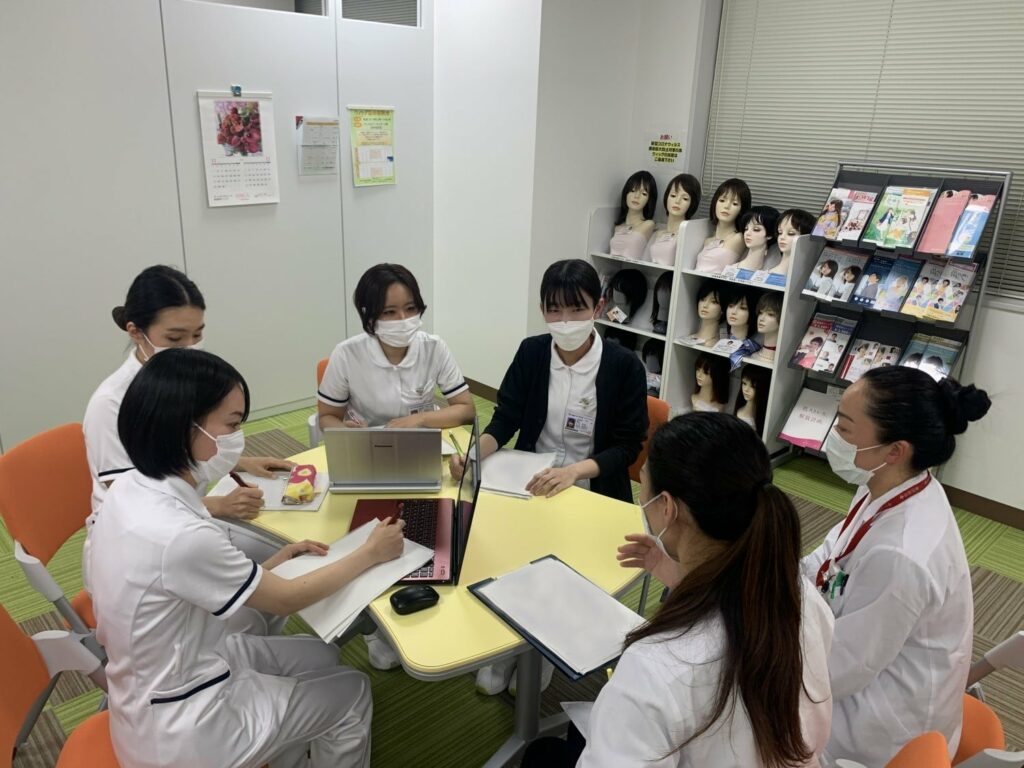 Hoạt động ngoại kháo trường đại học Osaka
